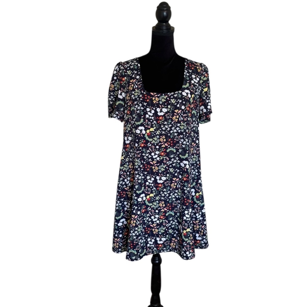 Molly Bracken classic navy floral print short sleeve flowing Aline dress large